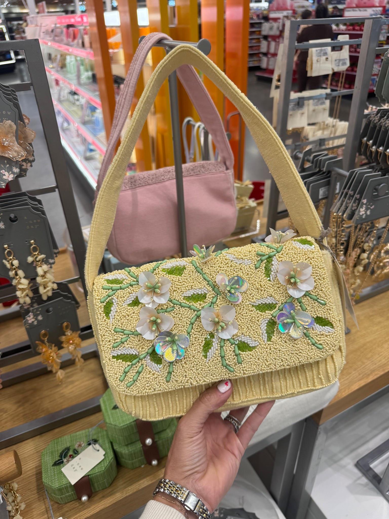 These new beaded purses from Target are just too gorgeous! 

#LTKSeasonal