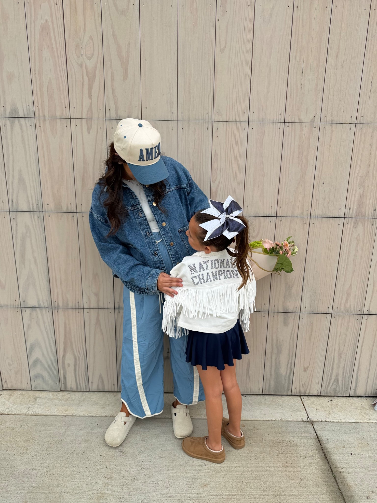 Cheer mom reporting for duty! My jacket is Zara but it’s not offered anymore so linking my fave Amazon one! 

Jacket: xl
Pants: xl

Dressupbuttercup.com #dressupbuttercup #dederaad


#LTKmomlife #LTKootd