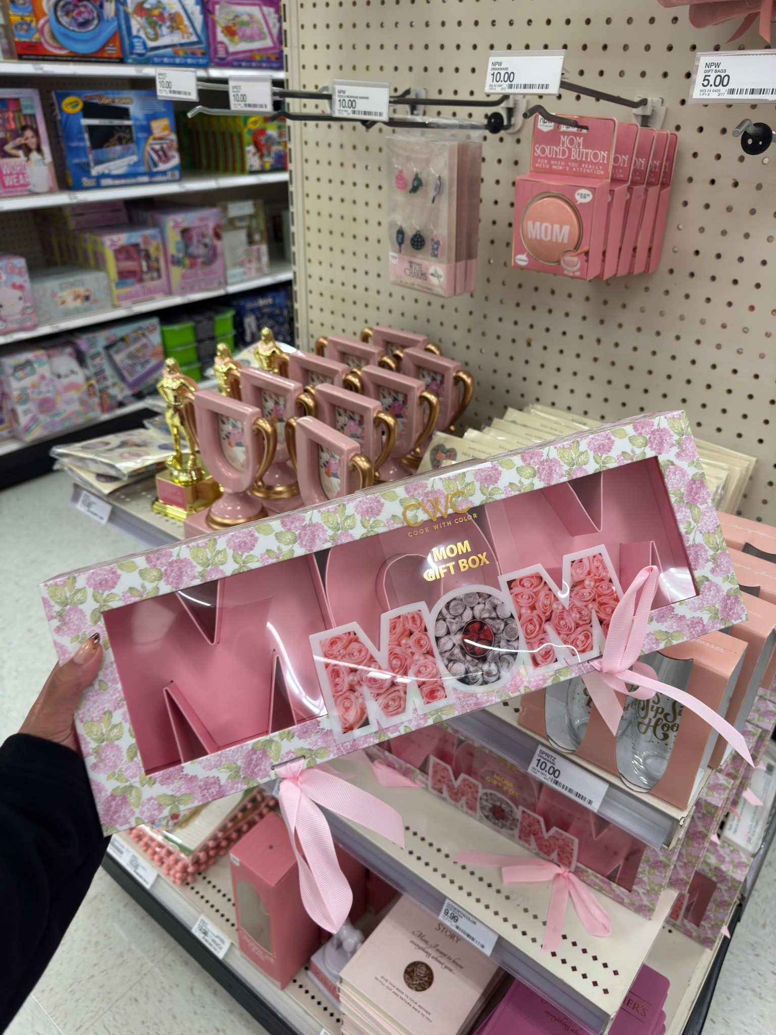 Cute for Mother’s Day @Target 
+ they are only $10 & they also have thank you , hbd, party gift boxes 

#LTKMothersDay #LTKmomlife