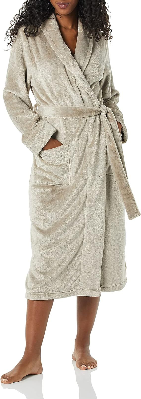 Amazon Essentials Women's Full-Length Plush Robe | Amazon (US)