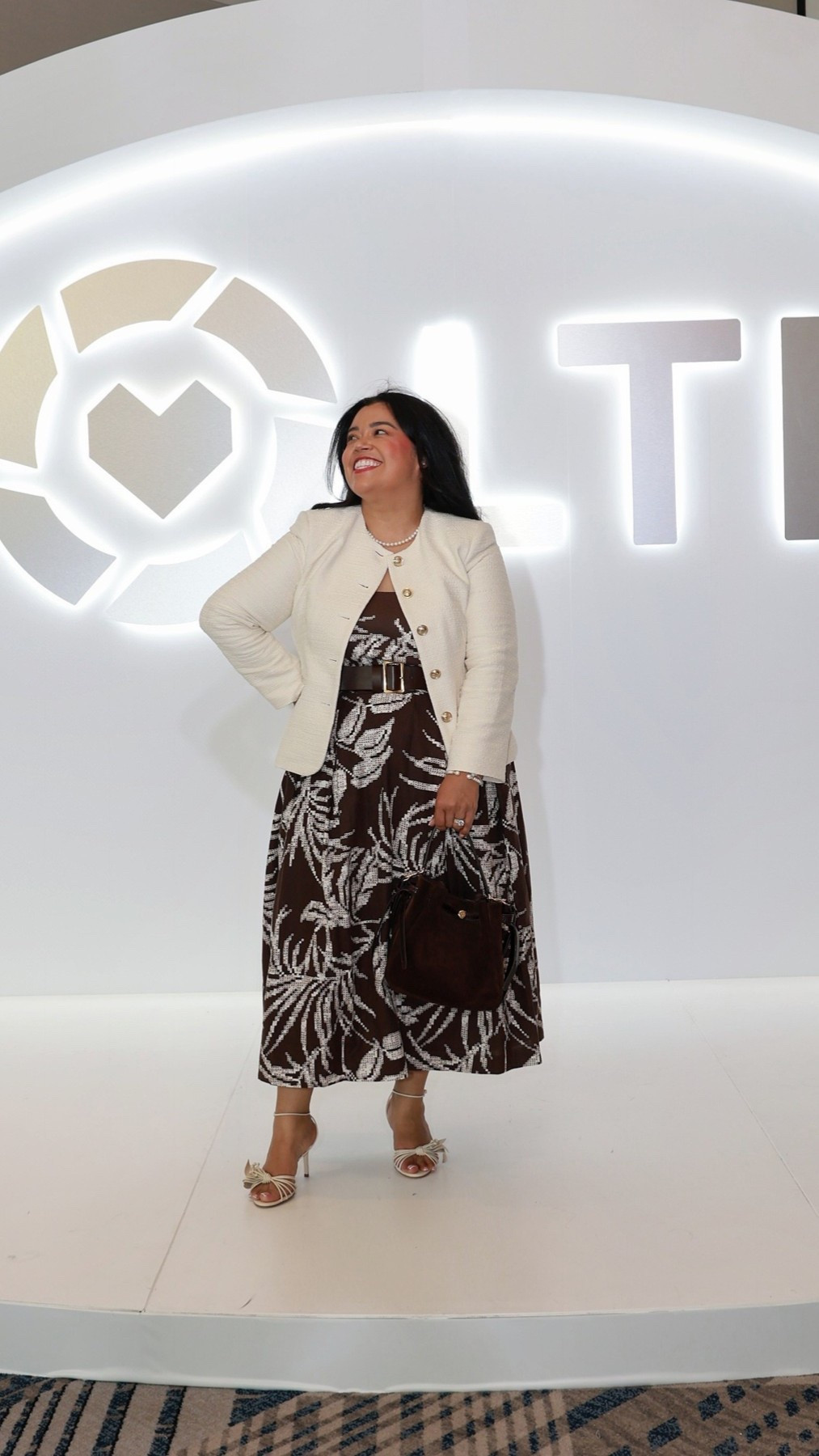 It’s the first conference day, and I’m wearing a summer to fall transition dress by Donna Karen available @macys . #macyspartner #MacysStyleCrew 

💛My boucle blazer is from I.N.C, and it comes in black, pink, blue, and yellow and it’s fair to say I want EVERY COLOR! 

💁🏽‍♀️My heels are @Arezzo  also available at Macys. I love that they are cream and not white, because I think cream transitions to fall quite nicely. 

Midsize fashion, fall looks, boucle blazer, Arezzo heels, Macy’s look, Smiles and Pearls

#LTKCon #LTKMidsize #LTKWorkwear