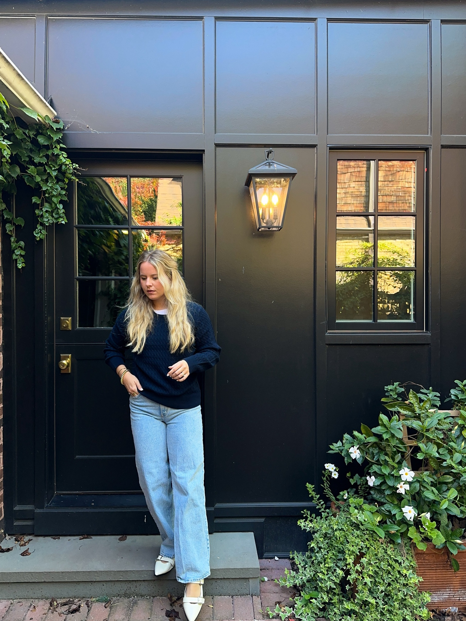 my fall uniform: jeans, sweater and comfy flats