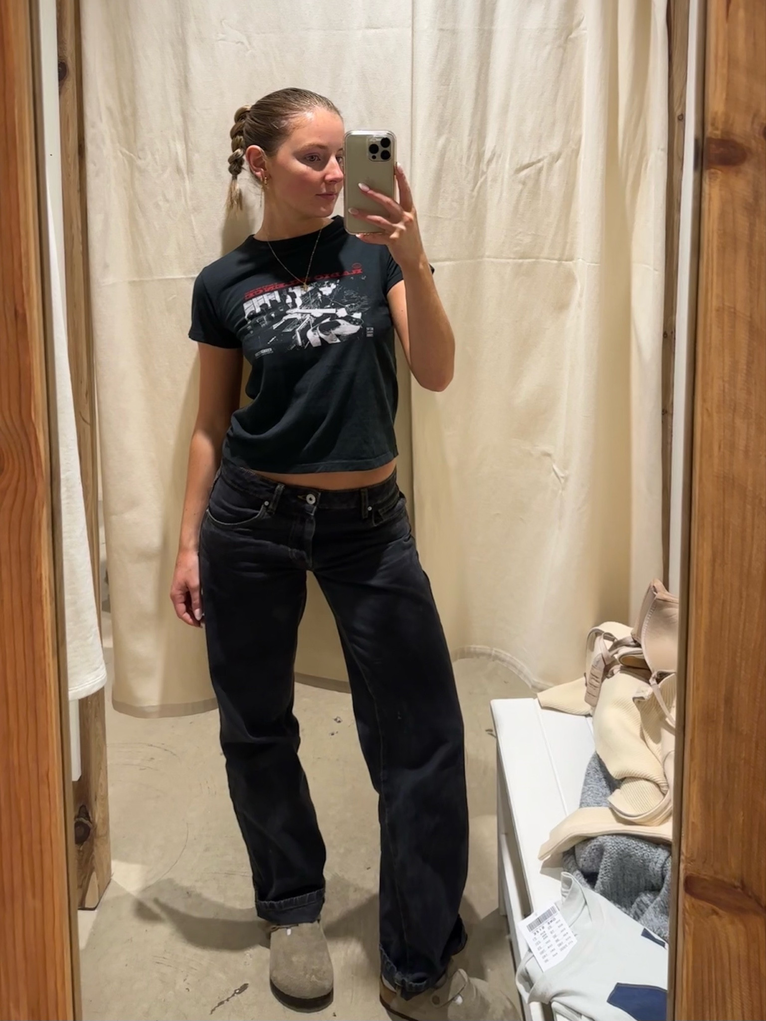 Shopping fit 🖤

#LTKshoecrush #LTKSeasonal #LTKstyletip