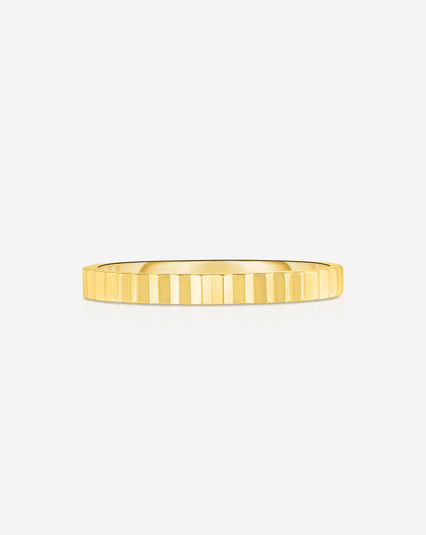 Fluted Gold Stackable Ring | Ring Concierge