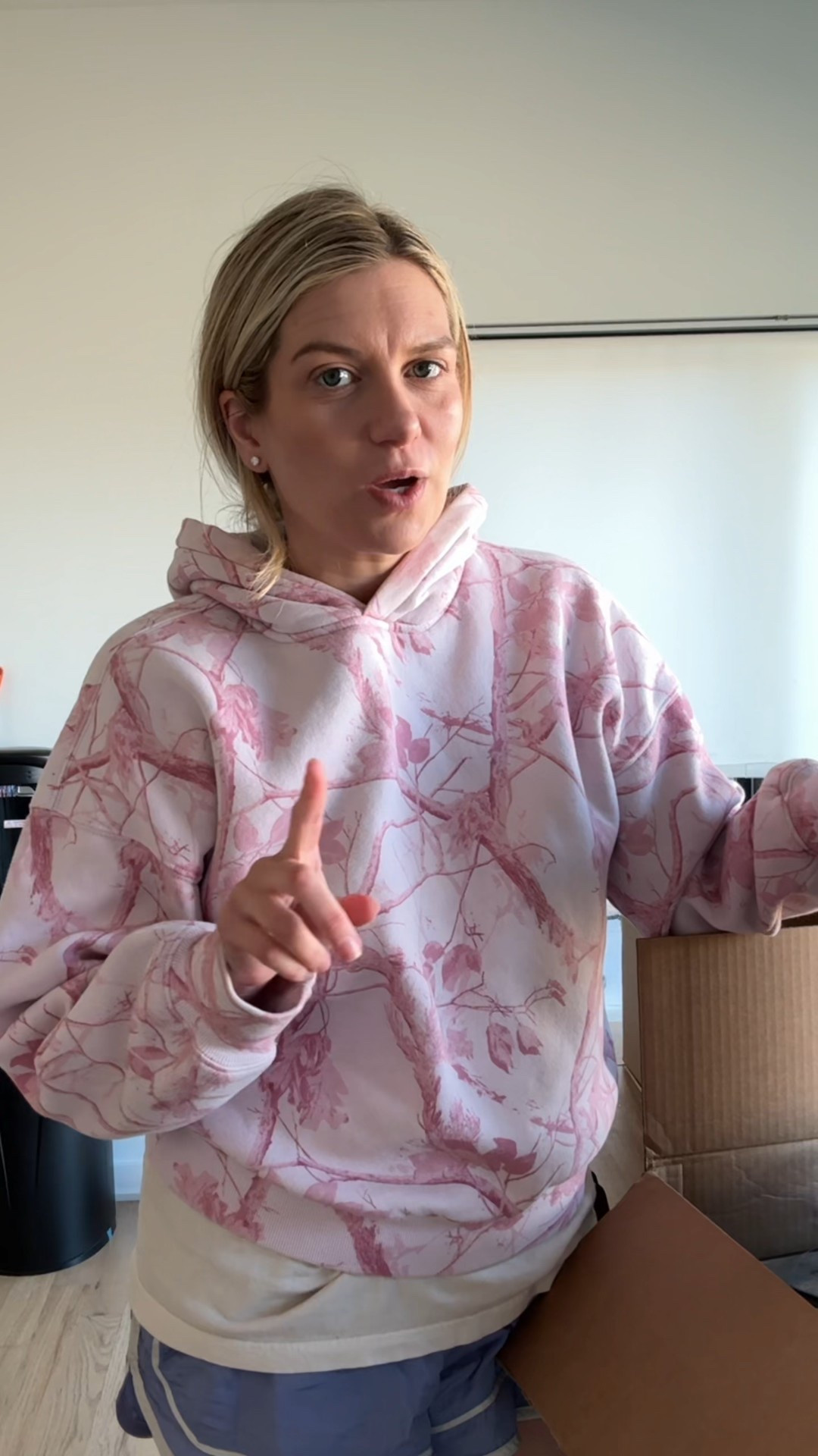 Gallery wall
Glass print 
Fracture prints 
Home decor 

#LTKmomlife #LTKstorytime #LTKdayinmylife