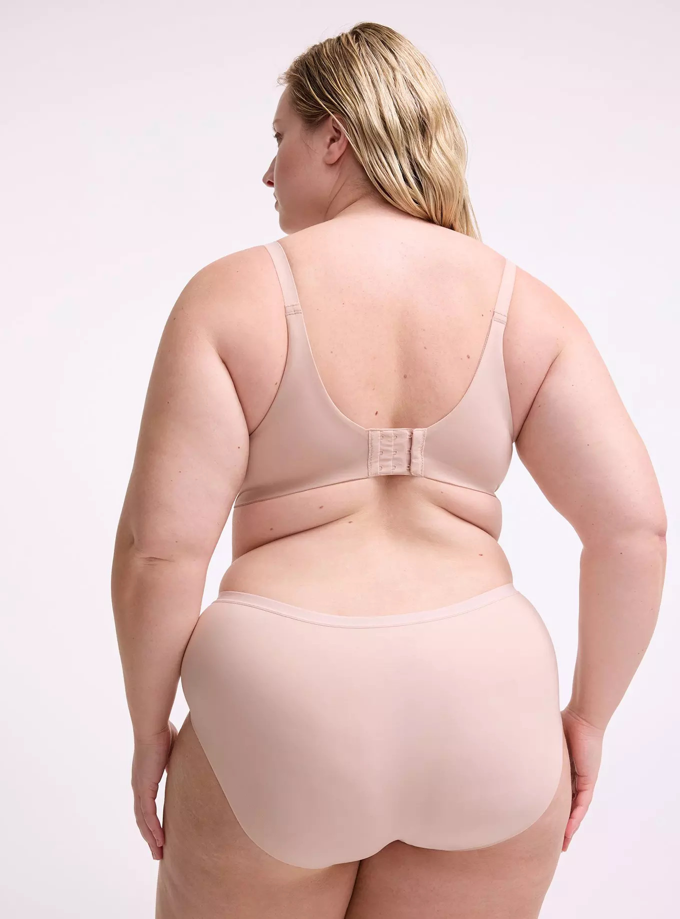 Full Coverage Lightly Lined Smooth Bra | Torrid (US & Canada)