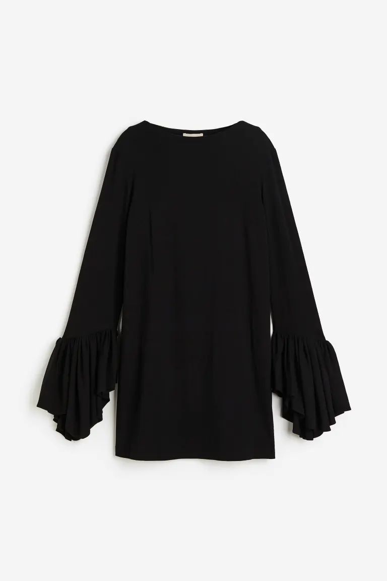 Flounce-detail dress | H&M (UK, MY, IN, SG, PH, TW, HK)