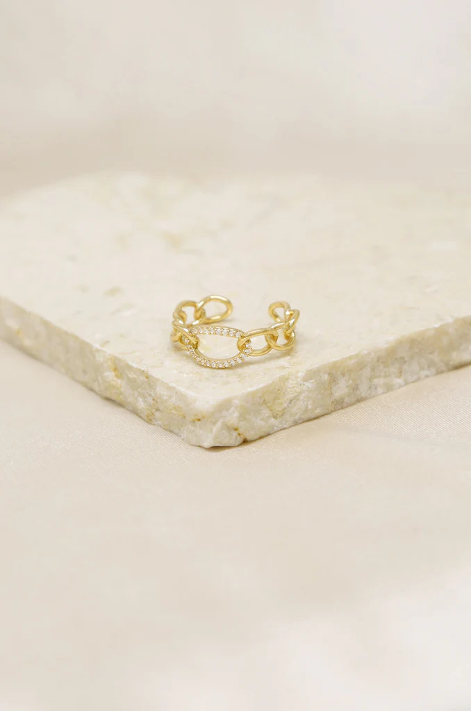 Destiny Crystal and 18k Gold Plated Circle Chain Link Ring | Ettika