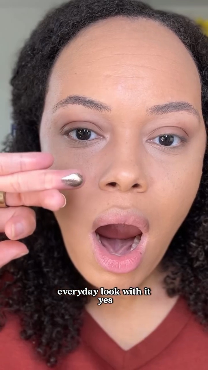 gifted by Danessa Myricks Beauty 

This palette is so gorgeous and I can’t wait to create more fun looks with it! It’s coming with me to Cancun this week so stay tuned for all of the color! 🎨✨

@danessamyricksbeauty @sephora #danessamyricksbeauty #lightworkvii #jessicasbeautyblog_ #chicagobeautyblogger #holidaymakeuplook