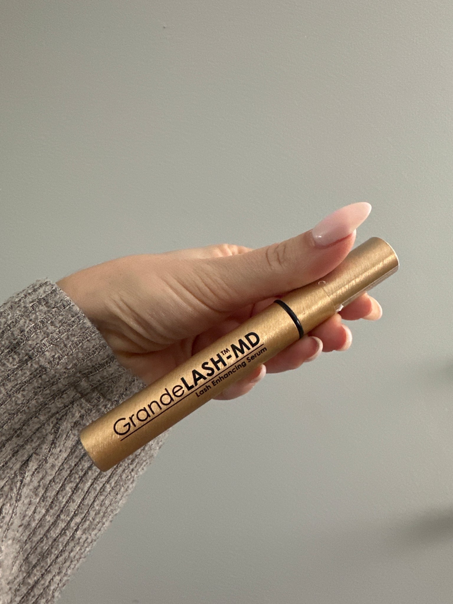 For longggg asss lashes 