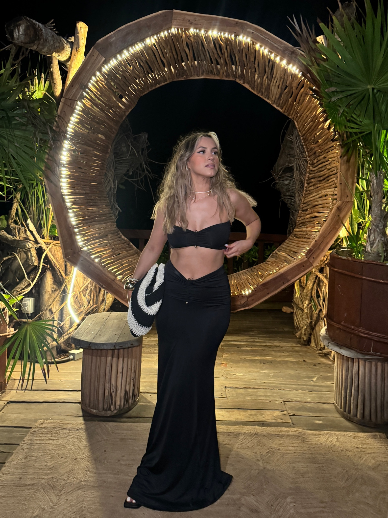 Vacation dinner outfit ✨🖤

Wearing size 4 in skirt + top

#LTKU #LTKTravel #LTKSwim