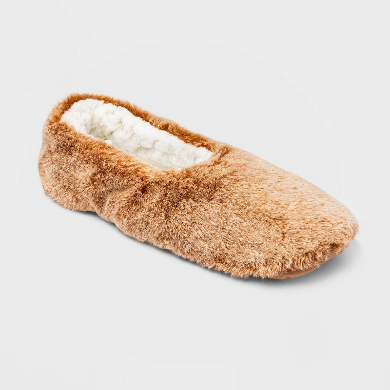 Women's Faux Fur Cozy Pull-On Slipper Socks | Target