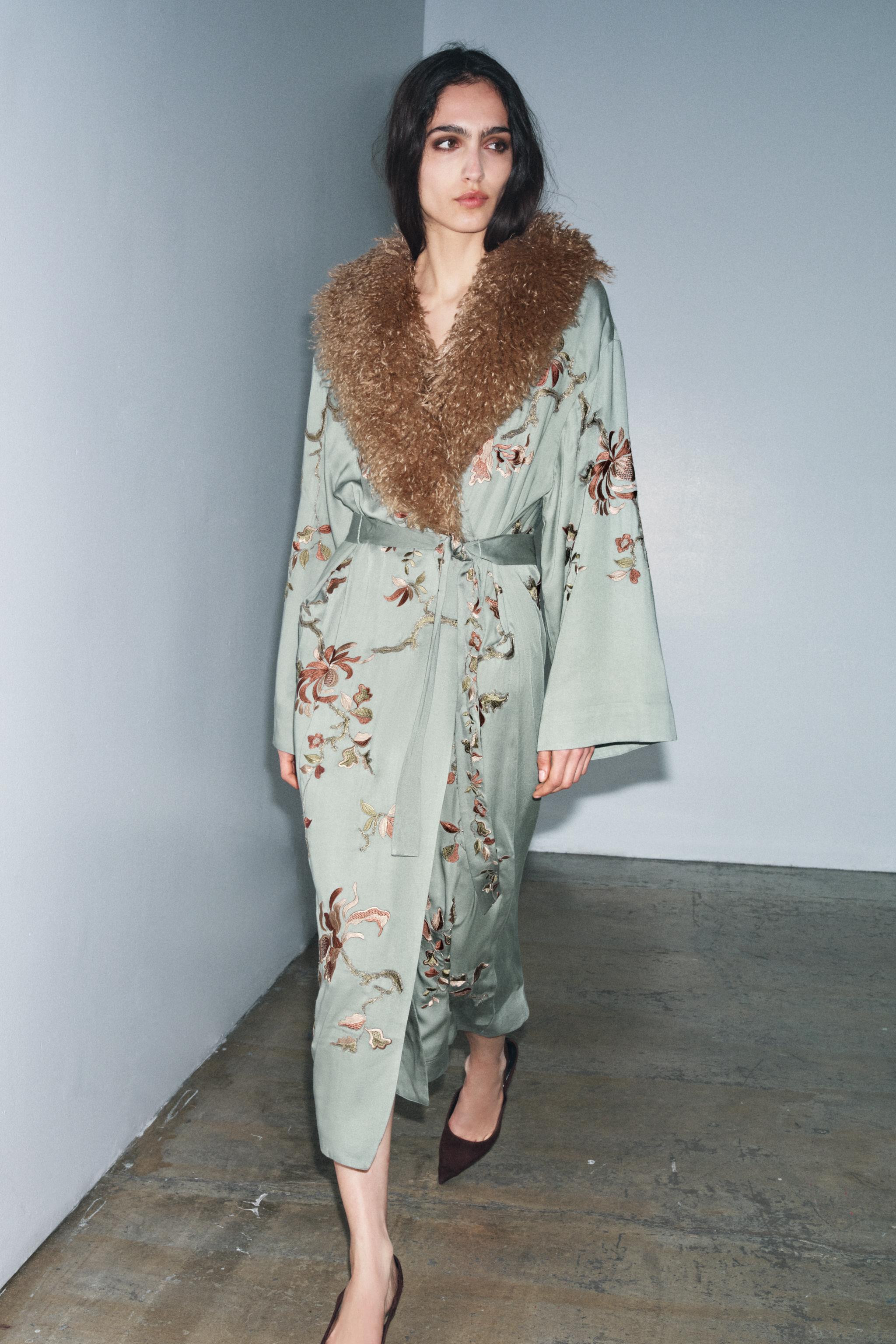 FAUX FUR COLLAR KIMONO ZW COLLECTION LIMITED EDITION | Zara UK