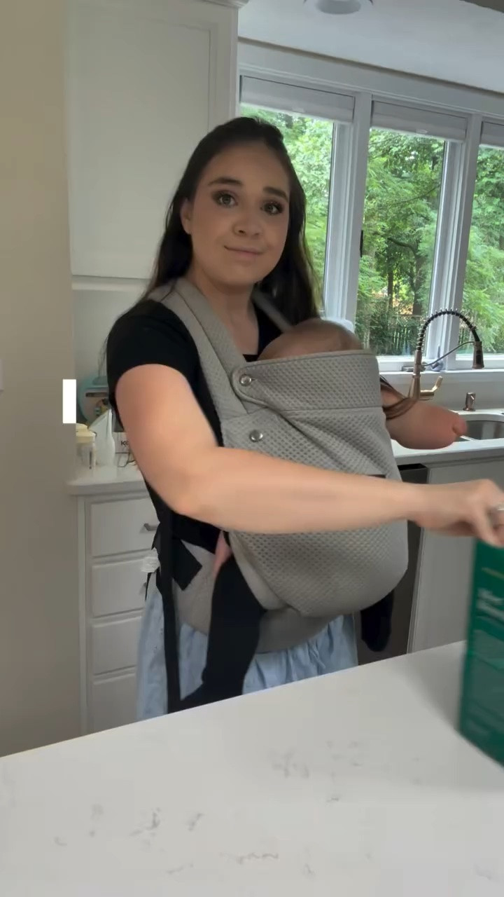 As a mom with one arm, I’ve learned that the little things can make a big difference. 🤍

For years, I’ve figured out workarounds for everyday parenting tasks, so when I found the Biom One-Handed Wipe Kit, I immediately appreciated the thought behind it. One wipe at a time, with one hand—simple, but so helpful when you’re changing a wiggly baby.

I love products that solve real-life parenting challenges, and this one does exactly that. Plus, the wipes are extra soft, hypoallergenic, and made with 99% purified water.

You can find Biom Baby Wipes at Target! ✨ @biombaby 

@getbiom @target #giftedbybiom #BiomBaby #TargetFinds #MomLife #OneArmMom BabyEssentials