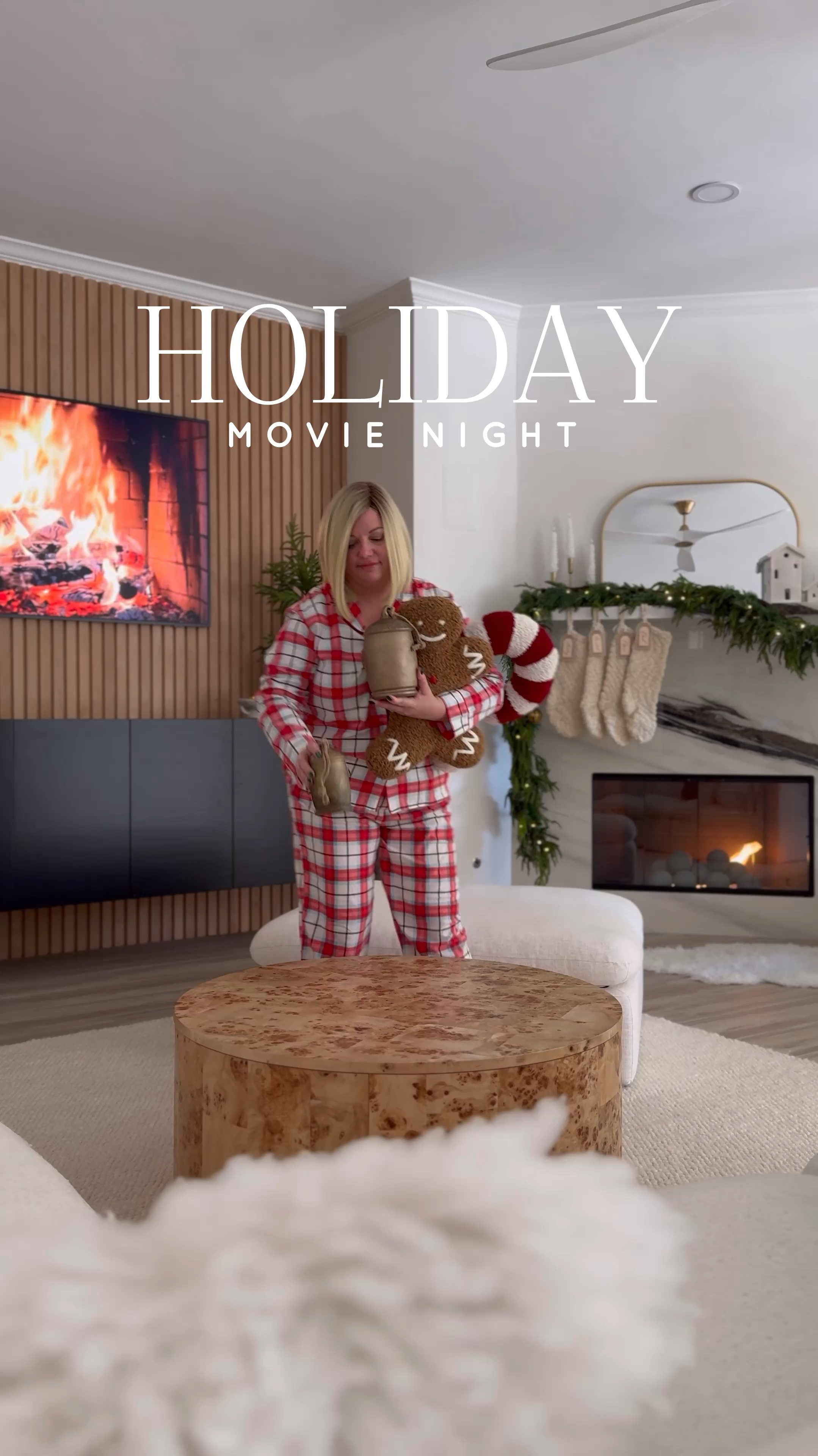 Family movie night is always Friday night in our house.  This week I’m adding a sweet touch to our Christmas Movie Night with @Karsnuts.  Their new
Favorite’s Mix with M&M’S & Caramel 'N Chocolate Mix with M&M’S have been a favorite in our house. They’re sweet & salty in every bite.  The crunchy nuts combined with the smooth chocolate is the best combo if on you ask us!  Easy to share & easy to serve. 

Grab some Kars Nuts new M&M mixes at your fav local retailer to try and let me know what you think!

#TrailMix #Kosher #Protein #TheAmericanTrailMix #Nuts #MixedNuts #SnackBetter #SnackLife #BestTrailMix #EasySnacks #EasySnacking #SweetNSalty #Sweet #MMSChocolate #FavoritesMix #CaramelNChocolate