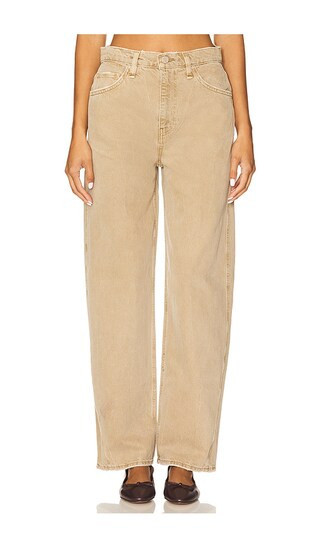Hudson Jeans Bailey Relaxed Barrel Jeans in Tan. - size 30 | Revolve Clothing (Global)