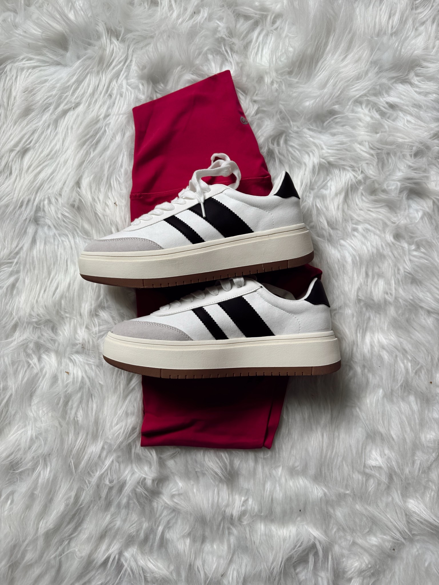 These sneakers are so cute! 

#LTKdayinmylife #LTKgrwm #LTKootd