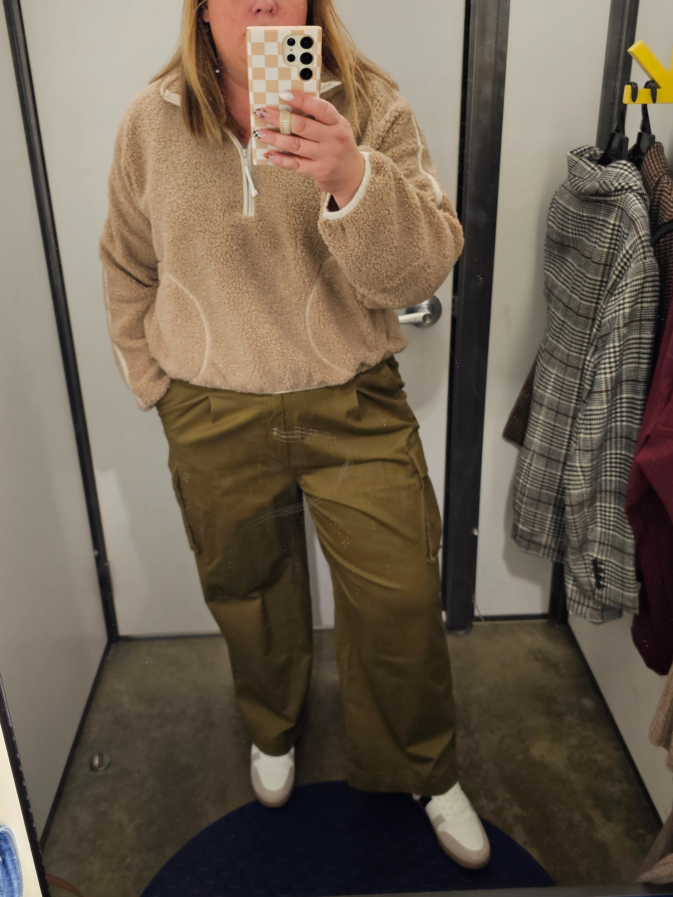 Sherpa Top xlOlive cargo pants  XL. 

#LTKFindsUnder50 #LTKSaleAlert #LTKMidsize