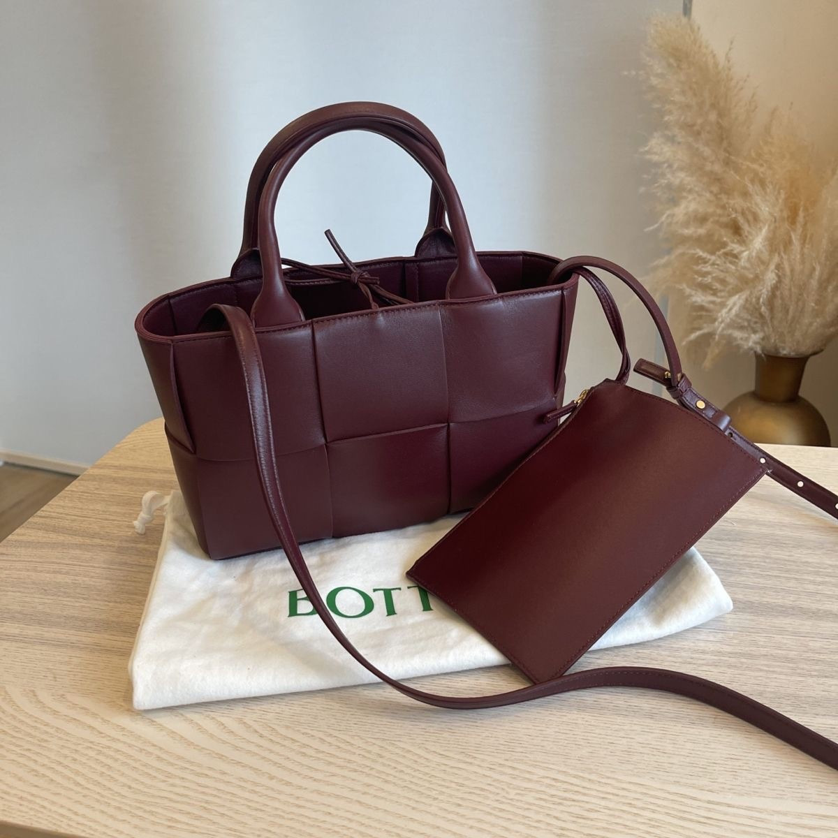 Bottega Veneta Large Bag from Dhgate 

#LTKstyletip #LTKbag #LTKover50style