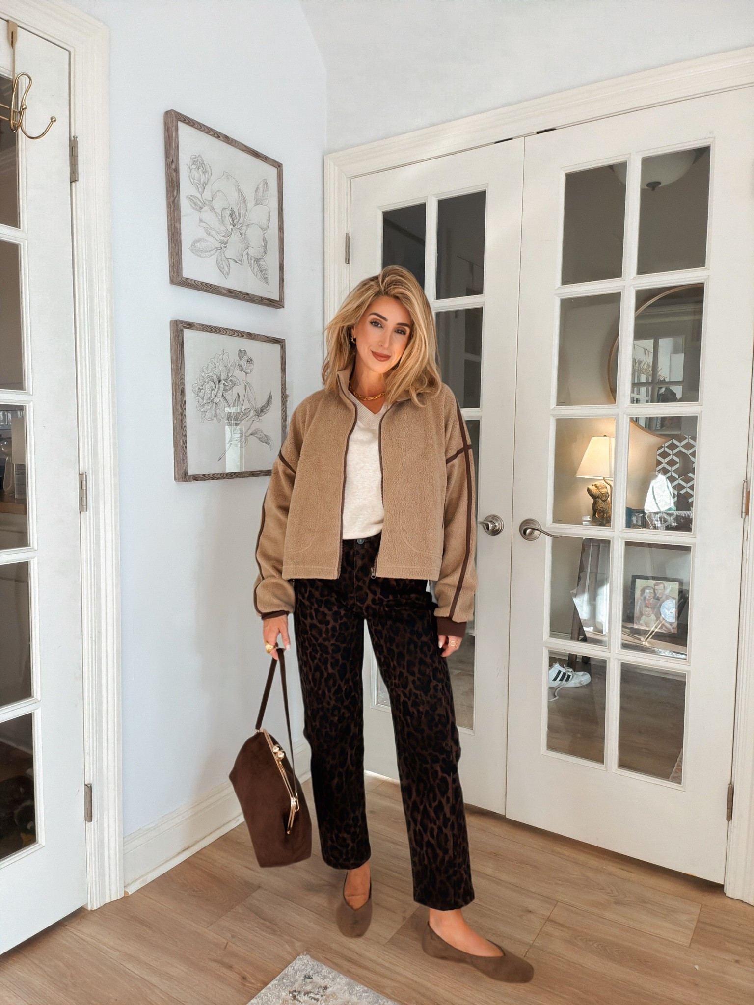 Fall outfits women over 50, Sherpa jacket, leopard denim, ballet flats