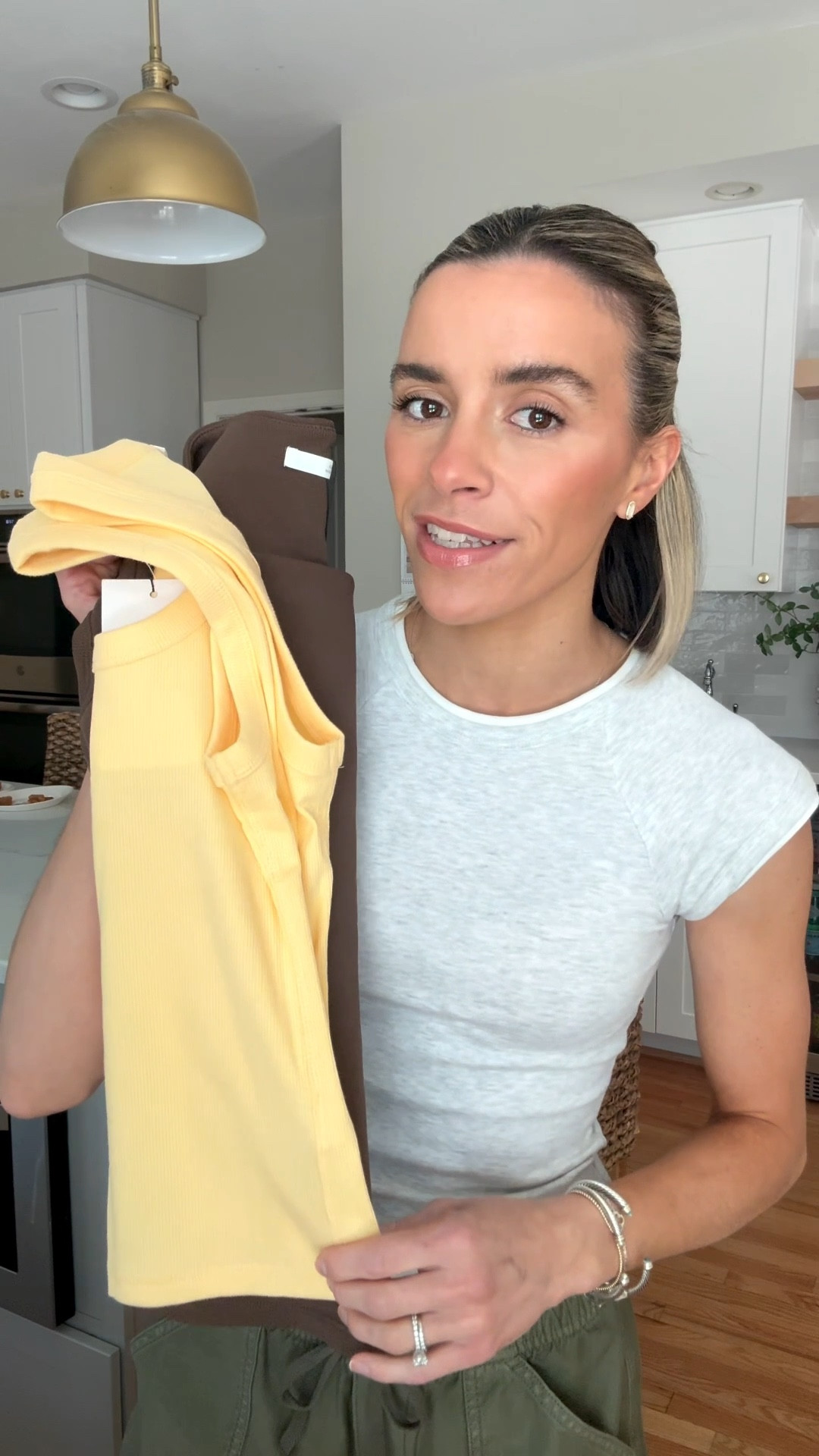 Small tops 

#LTKmomlife