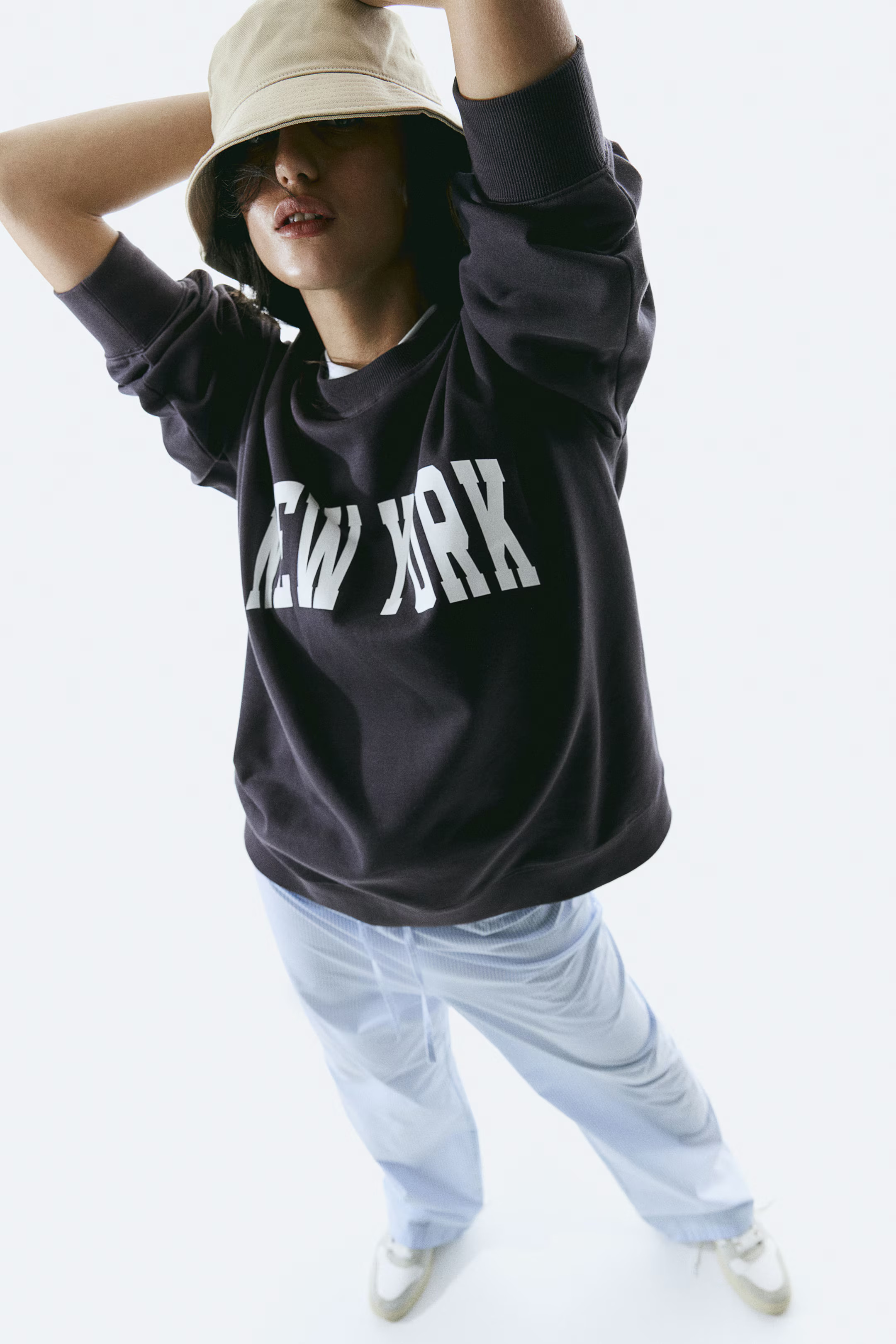Printed sweatshirt | H&M (UK, MY, IN, SG, PH, TW, HK)