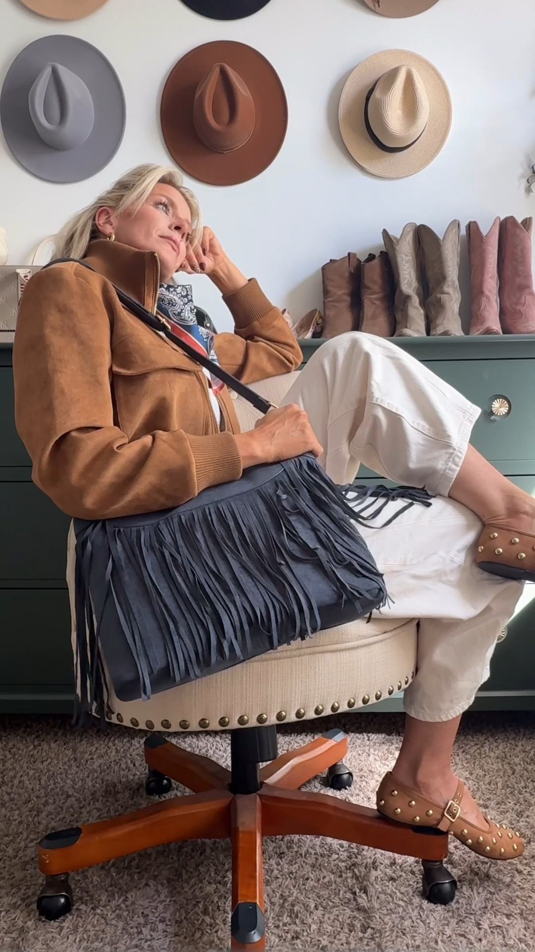 Fall outfit
White on white in fall
Cognac jacket
Western style

#LTKootd #LTKmomlife #LTKOver40