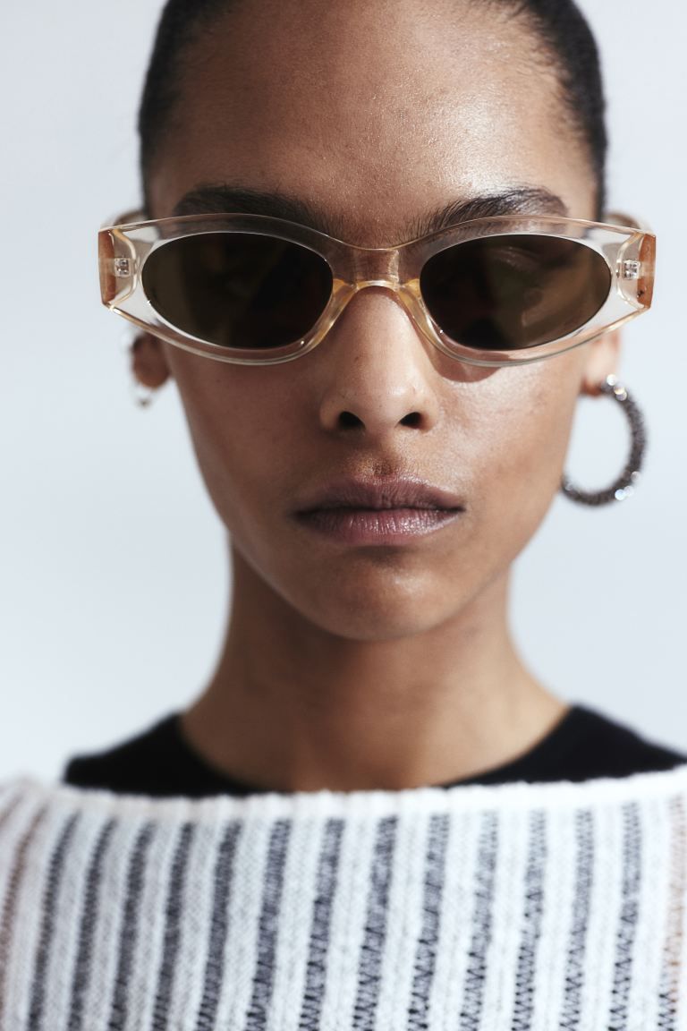 Oval Sunglasses - Transparent/light beige - Ladies | H&M US | H&M (US + CA)