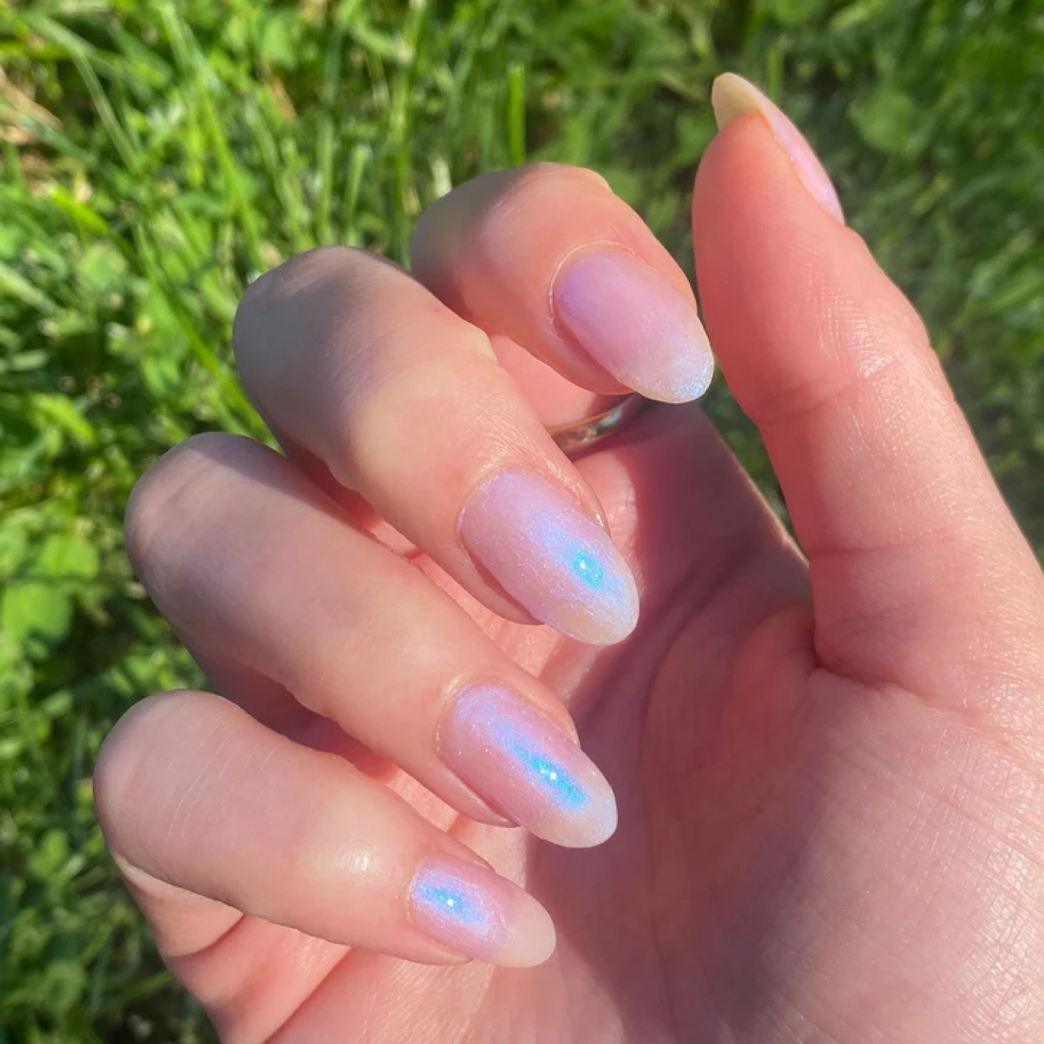 So many of you reached out with helpful nail tips and tricks when I asked a few weeks ago, and I finally found something I LOVE! The Olive & June press on nails are durable and look natural 💅

#LTKStyleTip #LTKBeauty