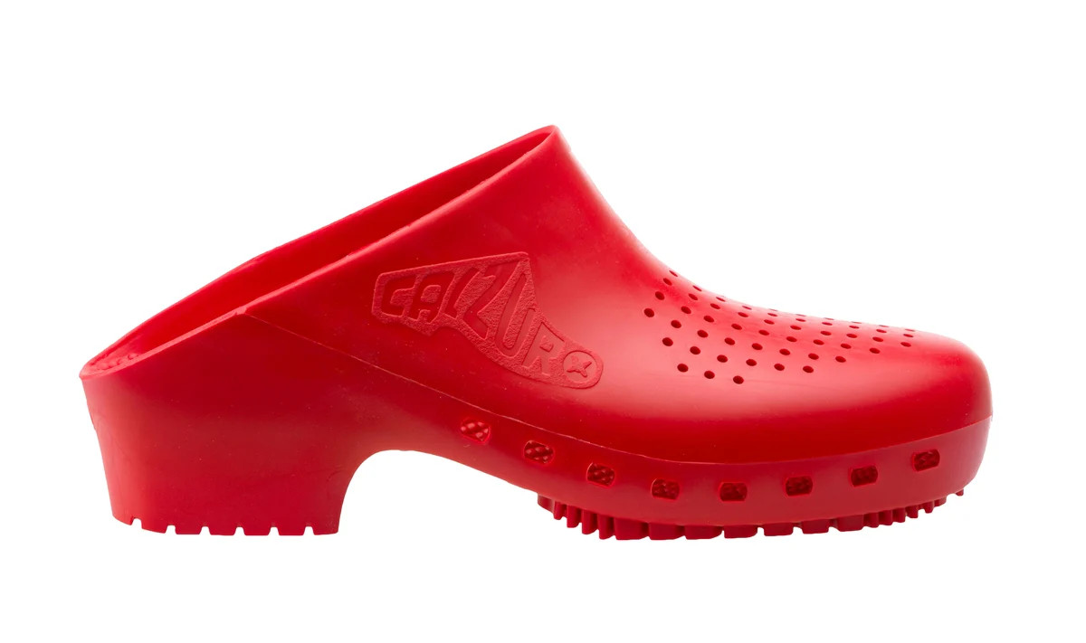 Calzuro Classic Red Clogs | Breathable Latex-Free Shoes | Calzuro | Calzuro