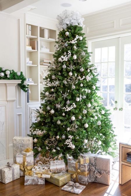 I love having our Christmas tree up so we can enjoy it’s beauty and the season as long as possible.   If you’re looking for inspiration for Holiday decor, I’ve got you covered.   

Christmas tree
Christmas decorations
ornaments
tree skirt
gift wrap


#LTKHoliday #LTKhome #LTKCyberWeek