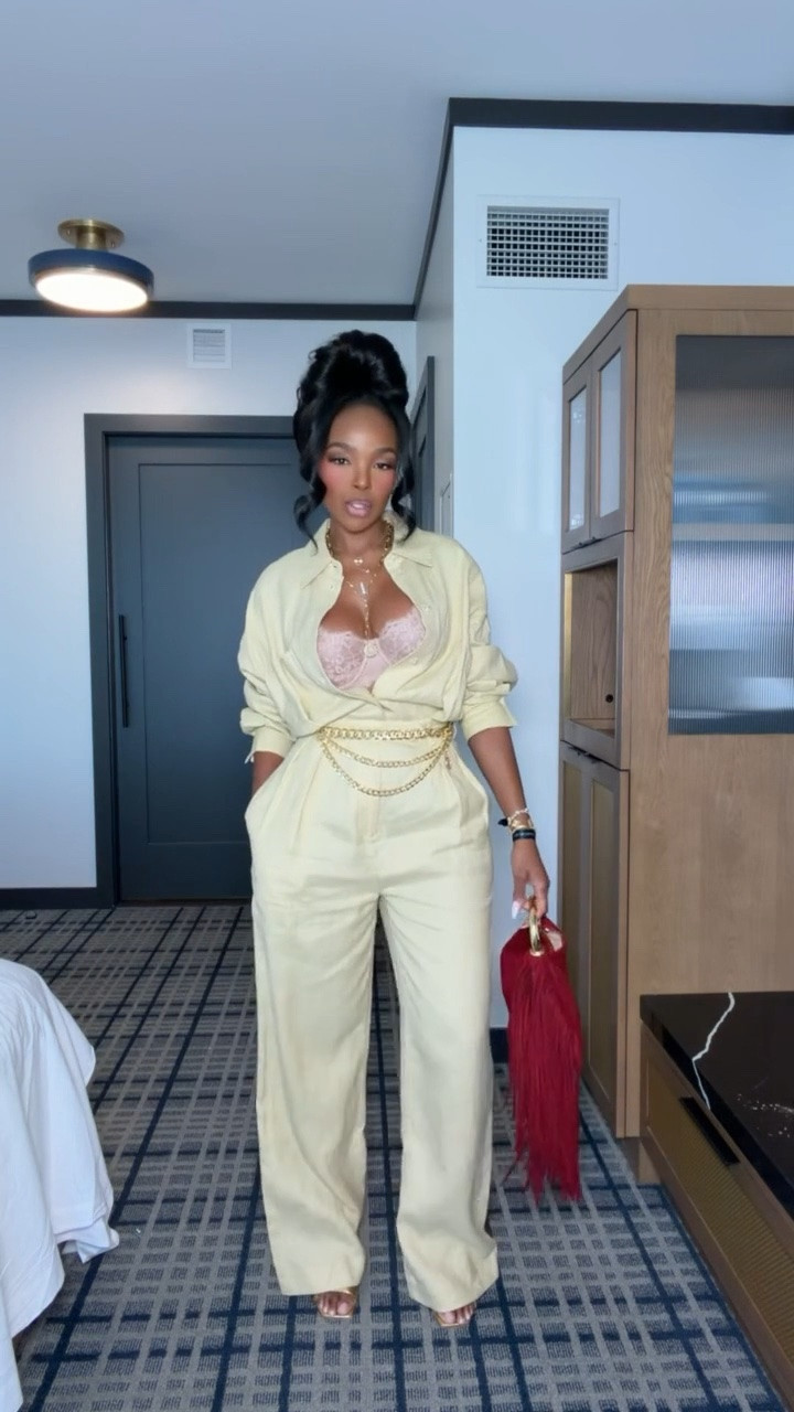 Monochrome neutrals, but make them anything but basic. 🤎 The tonal button-down + high-waisted trousers paired with layered gold chains creates such an elevated, luxe look—perfect for dinner, cocktails, vacation or a night out.

monochrome neutral outfit, neutral outfit women, beige outfit women, button down shirt outfit, high waisted trouser outfit, tailored pants outfit women, gold chain belt outfit, elevated neutral style, luxe outfit inspiration, classy night out outfit, dinner outfit women, vacation dinner outfit, chic going out outfit, petite outfit inspiration, transitional fall outfit, kirasfashionfinds

Wearing: Size Small/4 | 5’4” | 140 lbs | 34D-27-40

Download the FREE LTK app & follow @kirasfashionfinds

#LTKPetite #LTKSeasonal #LTKOver40

#LTKstorytime

#LTKootd #LTKgrwm