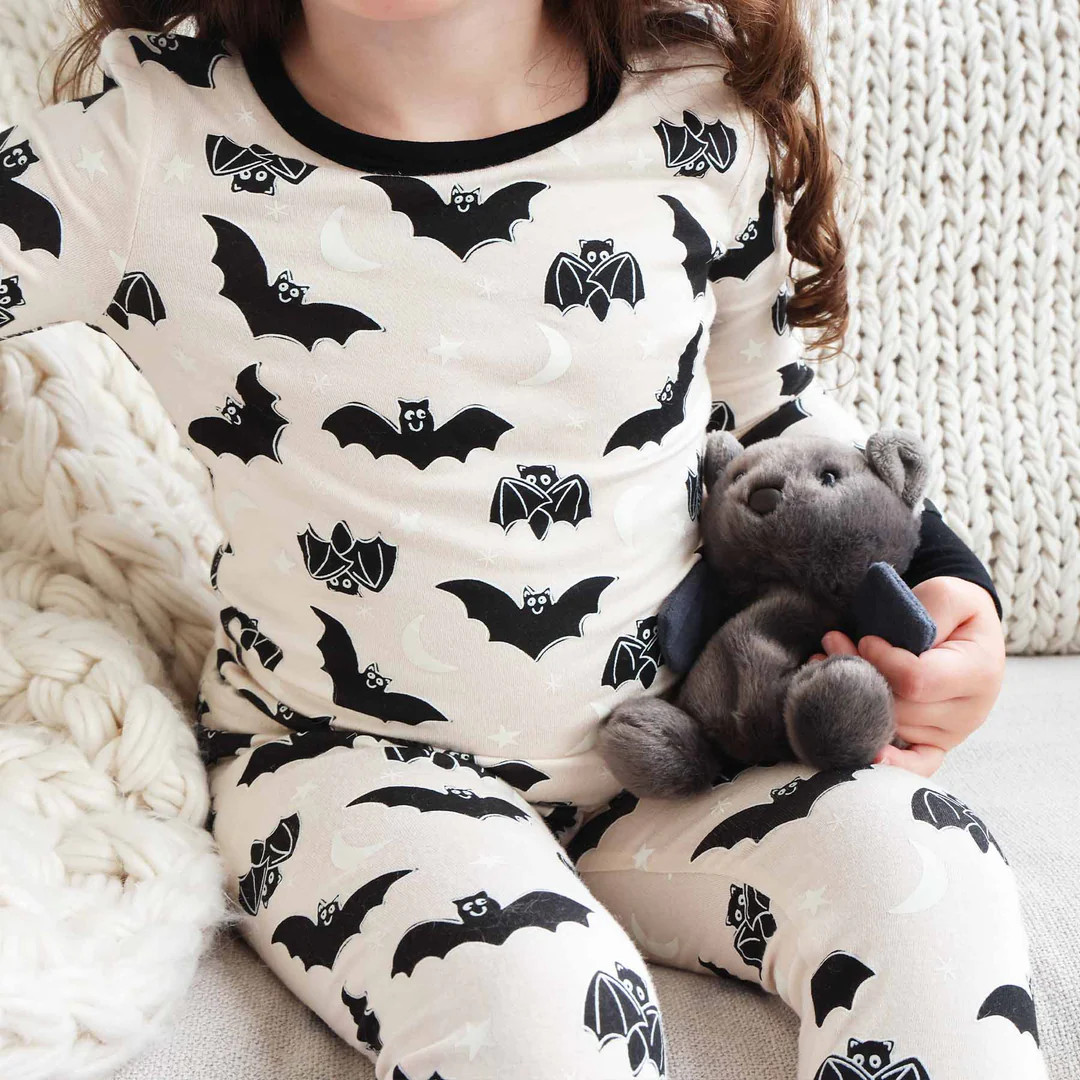 Scaredy Bats Two Piece Pajama Set* | Caden Lane