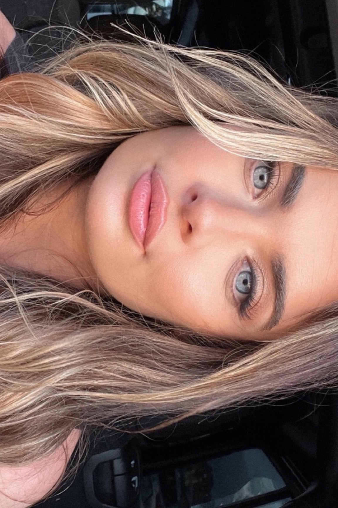 What I'm currently reaching for when I get ready in the morning! Sharing my current hair and makeup faves 🤍