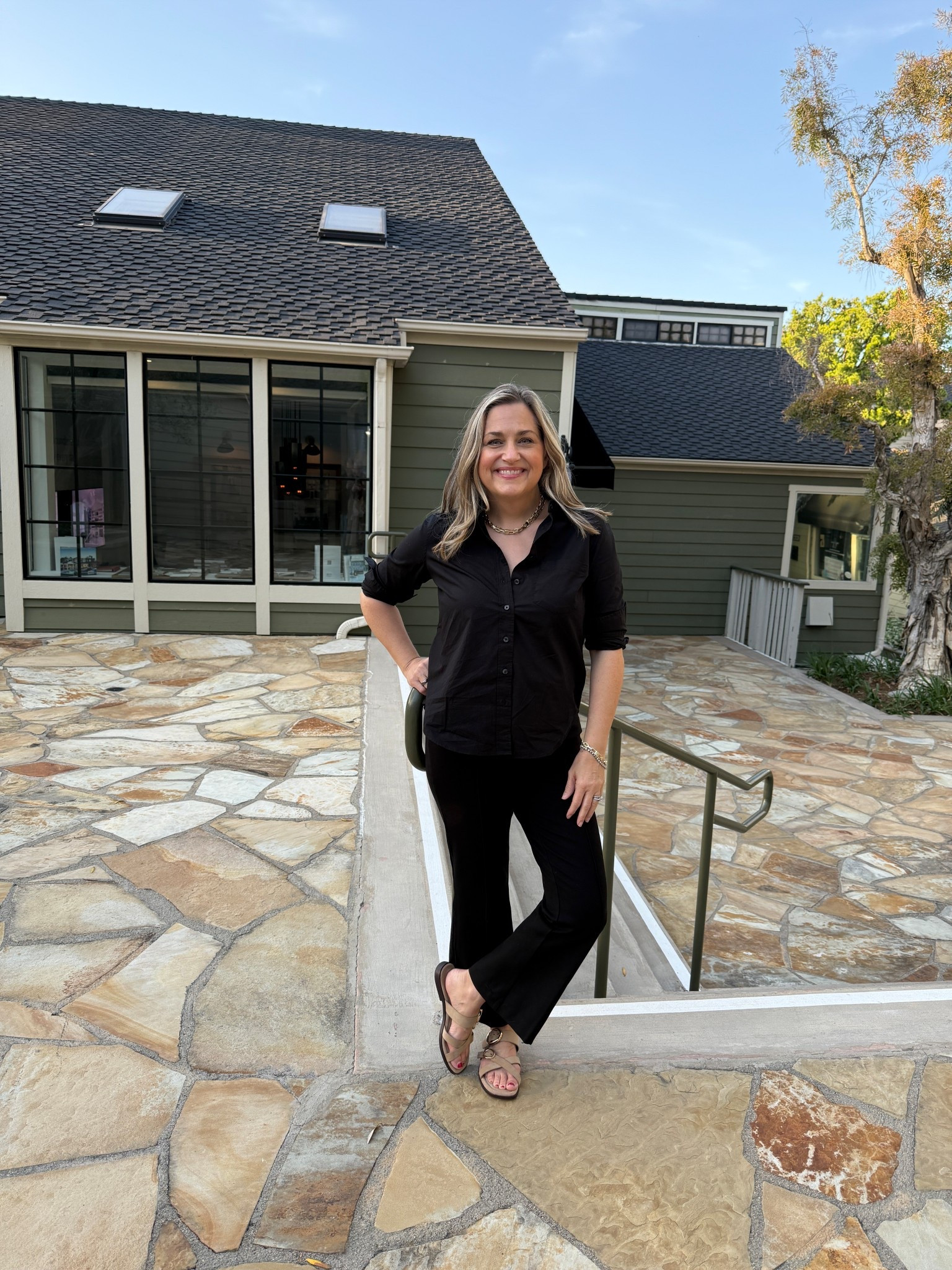 These pants are perfect for a Jackie Kennedy look! Pair them with a black button down & you are instantly chic! 

#LTKdayinmylife #LTKSaleAlert #LTKOver40