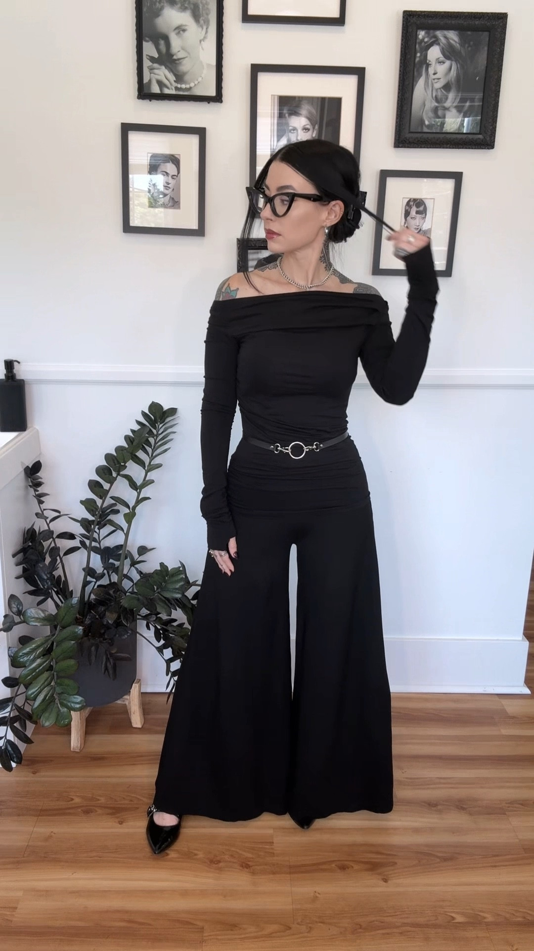 Simple Chic Corp Goth

#LTKPetite #LTKStyleTip #LTKWorkwear