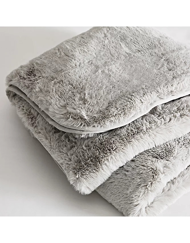 Super Soft Faux Fur Heated Blanket | The White Company UK & ROW