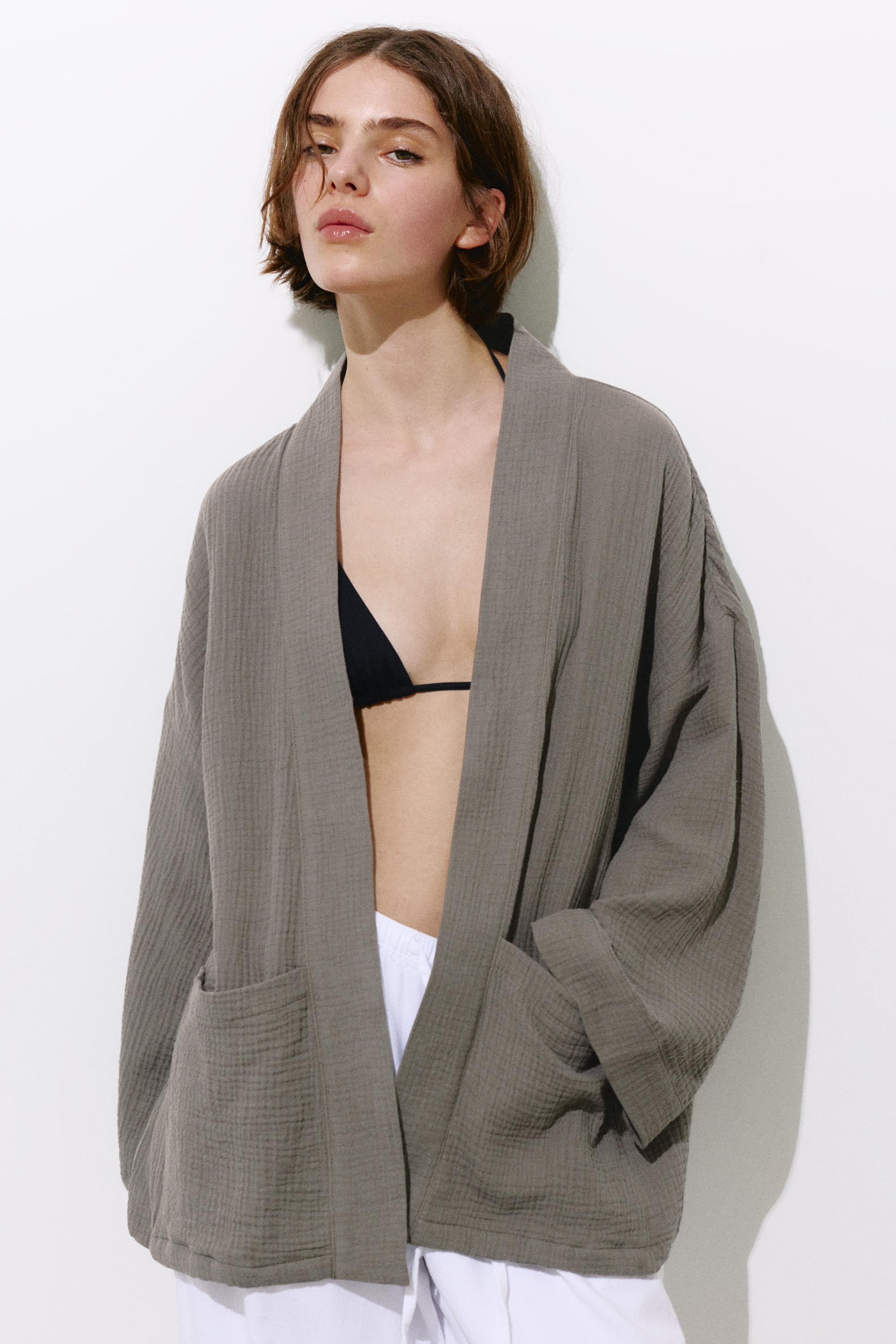 Cr\u00eape kimono | Pull&Bear The Netherlands | PULL and BEAR NL