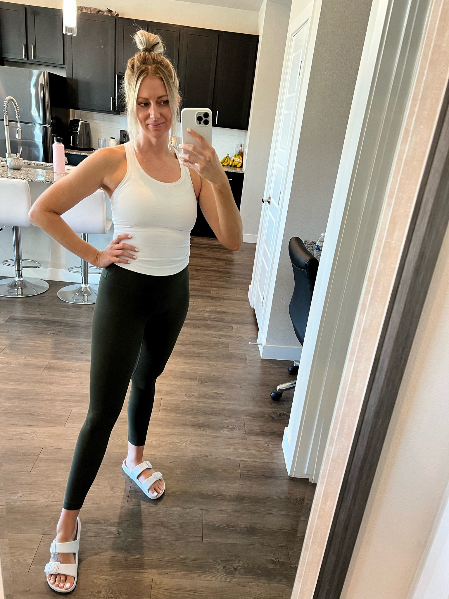 My workout go-to fit: Lululemon align leggings in dark olive and nulu top🙌🏼 #falloutfit