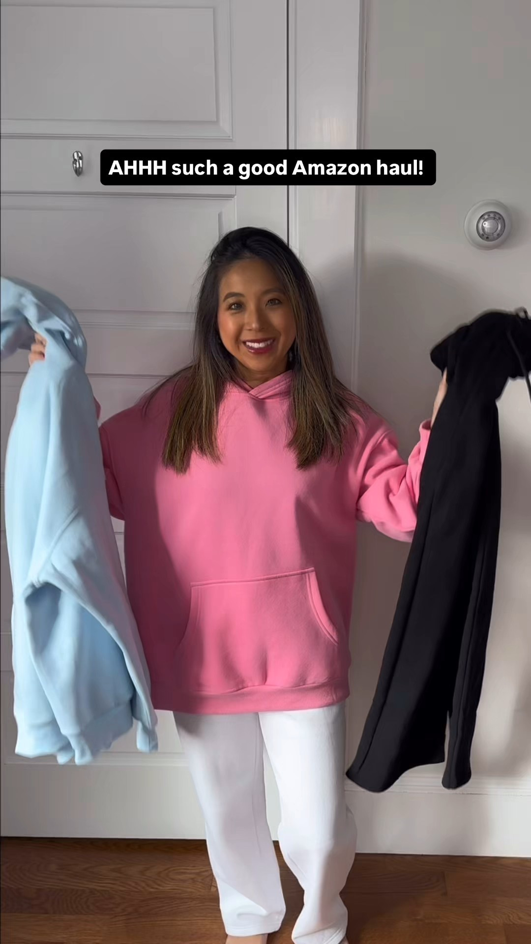 ❄️ Comfy oversized hoodies & sweat pants!! My happiness in the winter. 

Super cozy and soft!! 😍 Love these oversized hoodies. I am wearing a medium in the pink hoodie for an even more super oversized fit & a small in the blue hoodie. 🩷🩵 & how cute are these sweatpants? Love the white color! And the detail on the black sweatpants. Both are sooo comfy, warm, and soft inside. 

Comment SHOP for the links & follow @neatstylesuite for more realistic winter outfit inspo 🥰

#sweatpants #oversizedhoodie #boyfriendhoodie #comfyfashion #cutesweatshirt 

#LTKootd