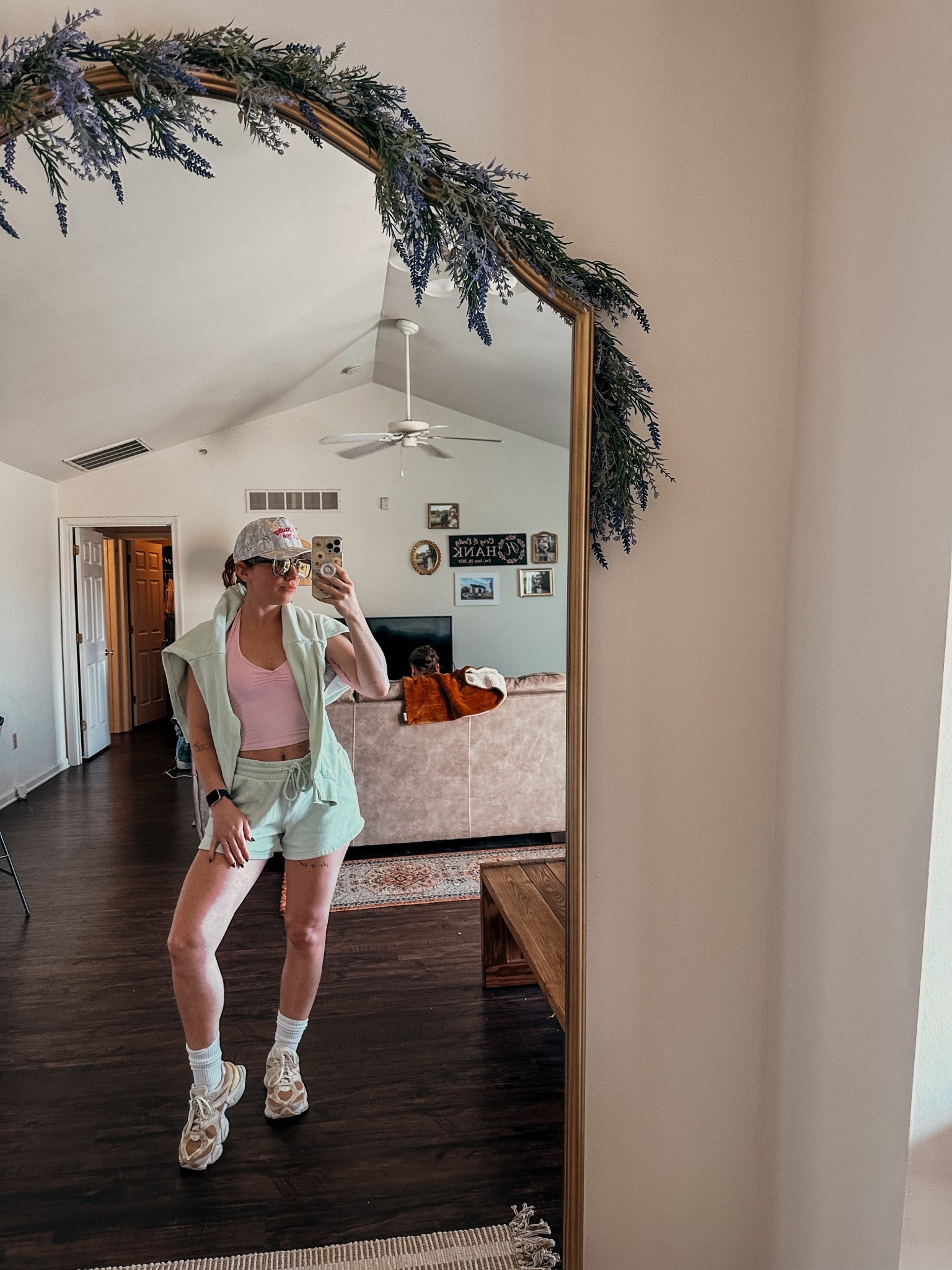 Spring palette: 
💕 pale pink
💚 soft mint 

#LTKgrwm #LTKSeasonal #LTKootd