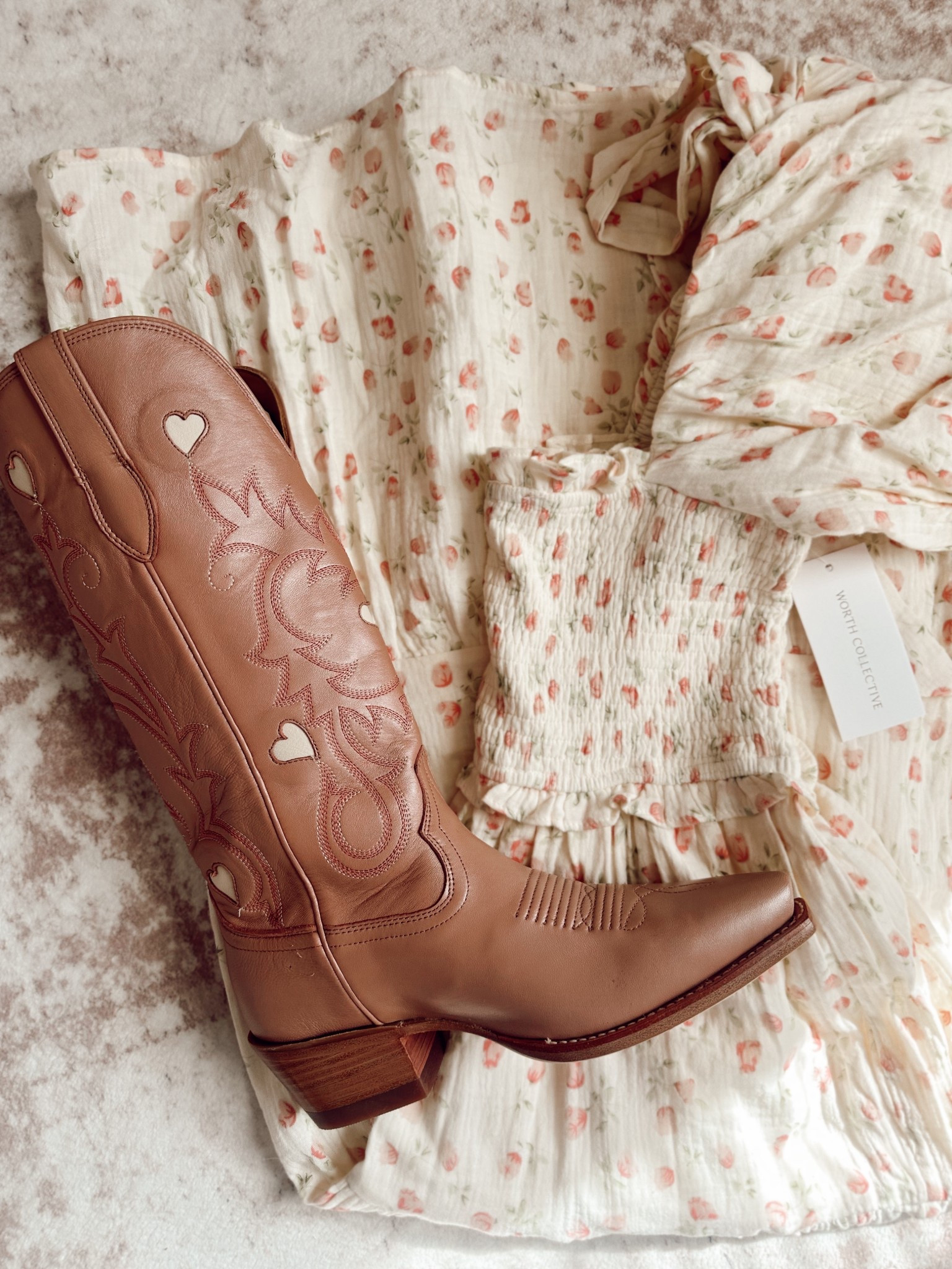 Valentine’s Day Annie @Tecovas 🌷💓💌🌸

#LTKValentine #LTKgrwm #LTKootd