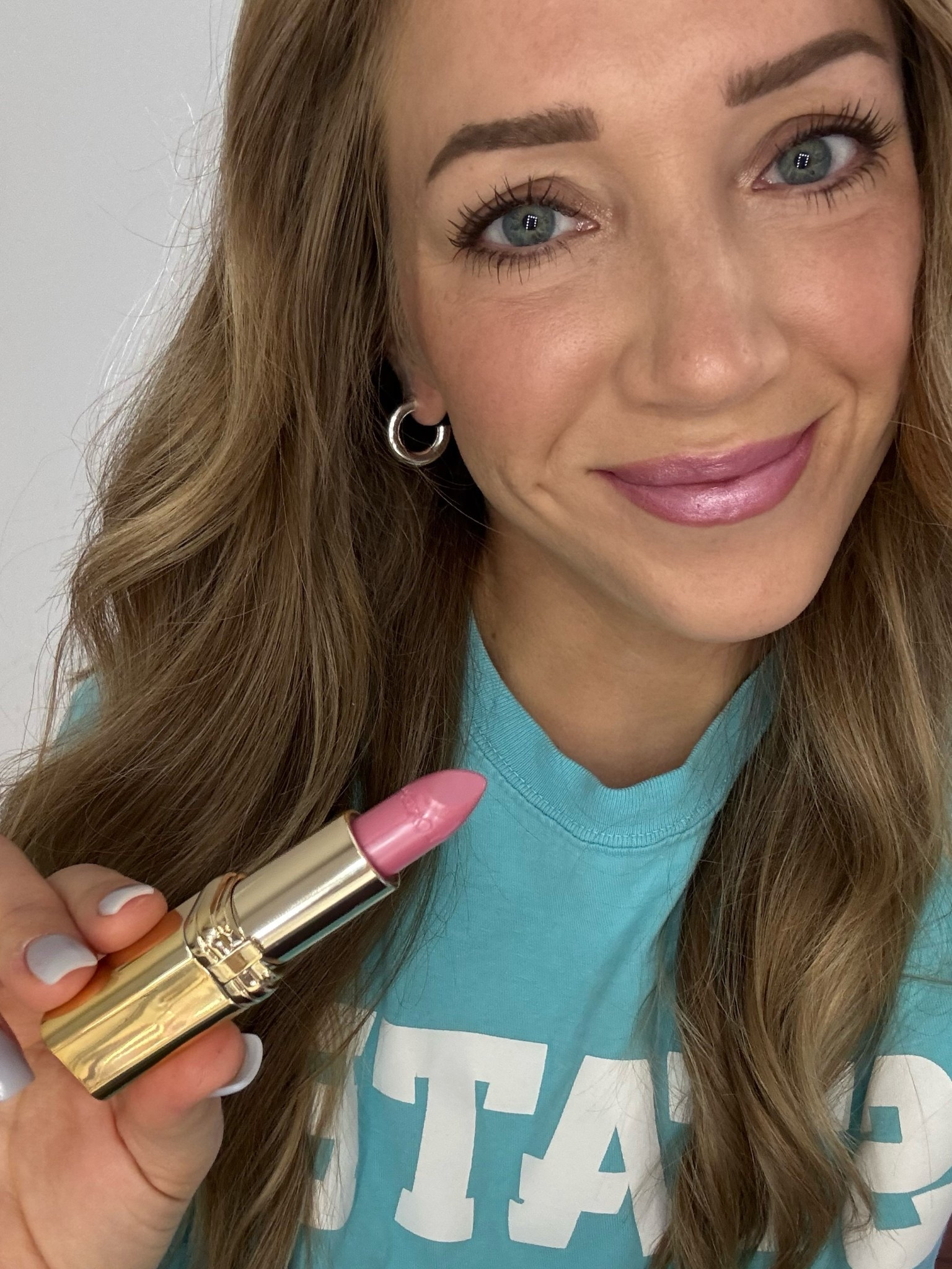 A cool-toned shimmery pink✨

#LTKmomlife #LTKBeauty #LTKgrwm