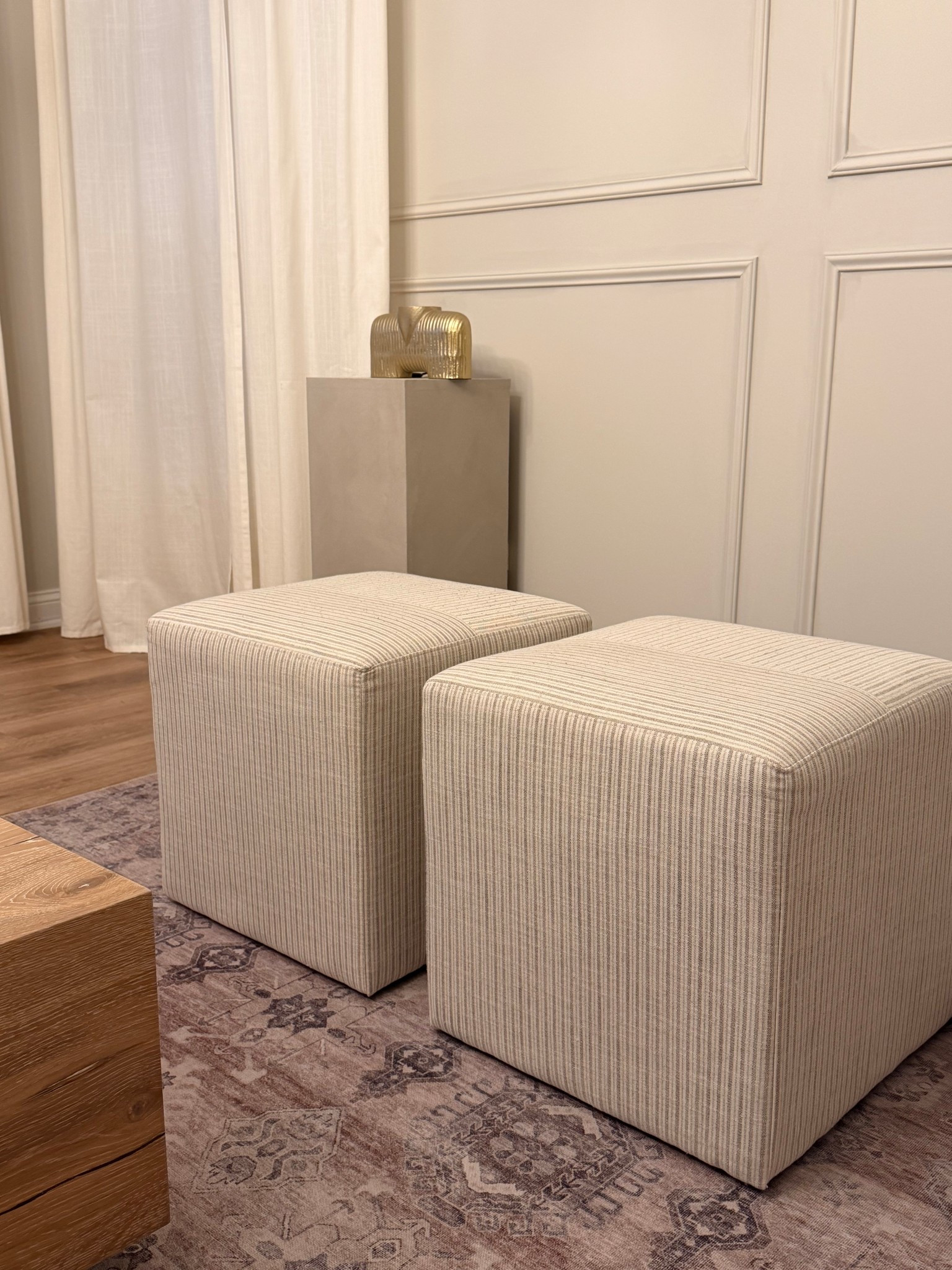 Love this ottoman 

#LTKHome