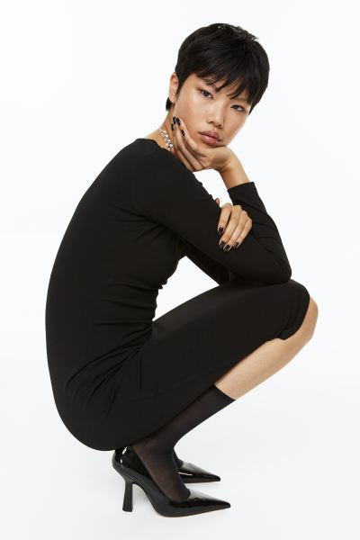 Bodycon dress | H&M (UK, MY, IN, SG, PH, TW, HK)
