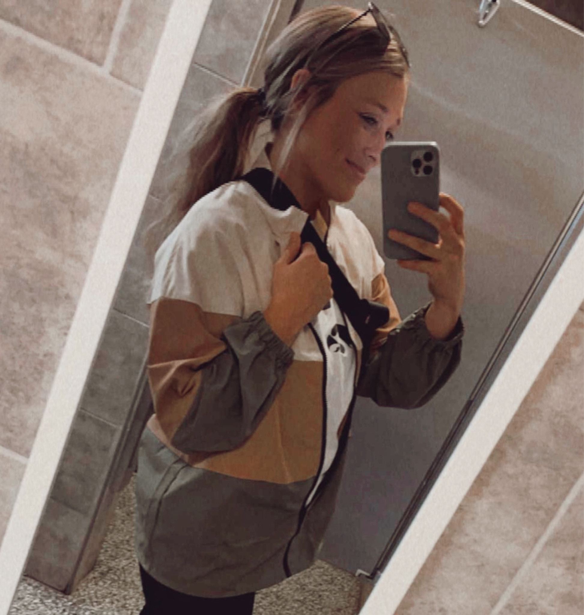Simple every day fit 

#LTKSeasonal #LTKfit #LTKGiftGuide
