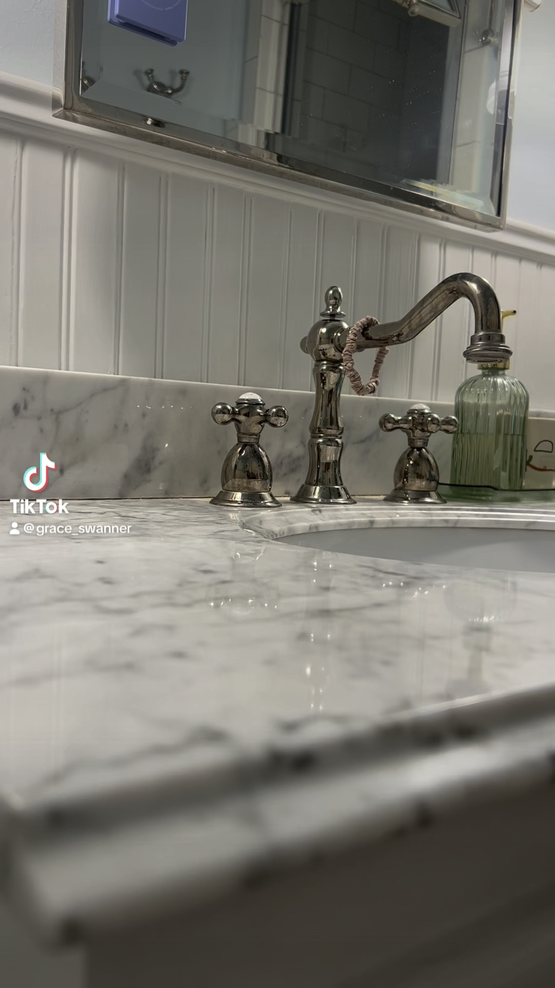 True Botanicals always saves my skin!!! 

Pure Radiance Oil✨
Niacinamide + Biotin Booster☀️
Microbiome Enzyme Essence🌼



#LTKSeasonal #LTKActive #LTKBeauty