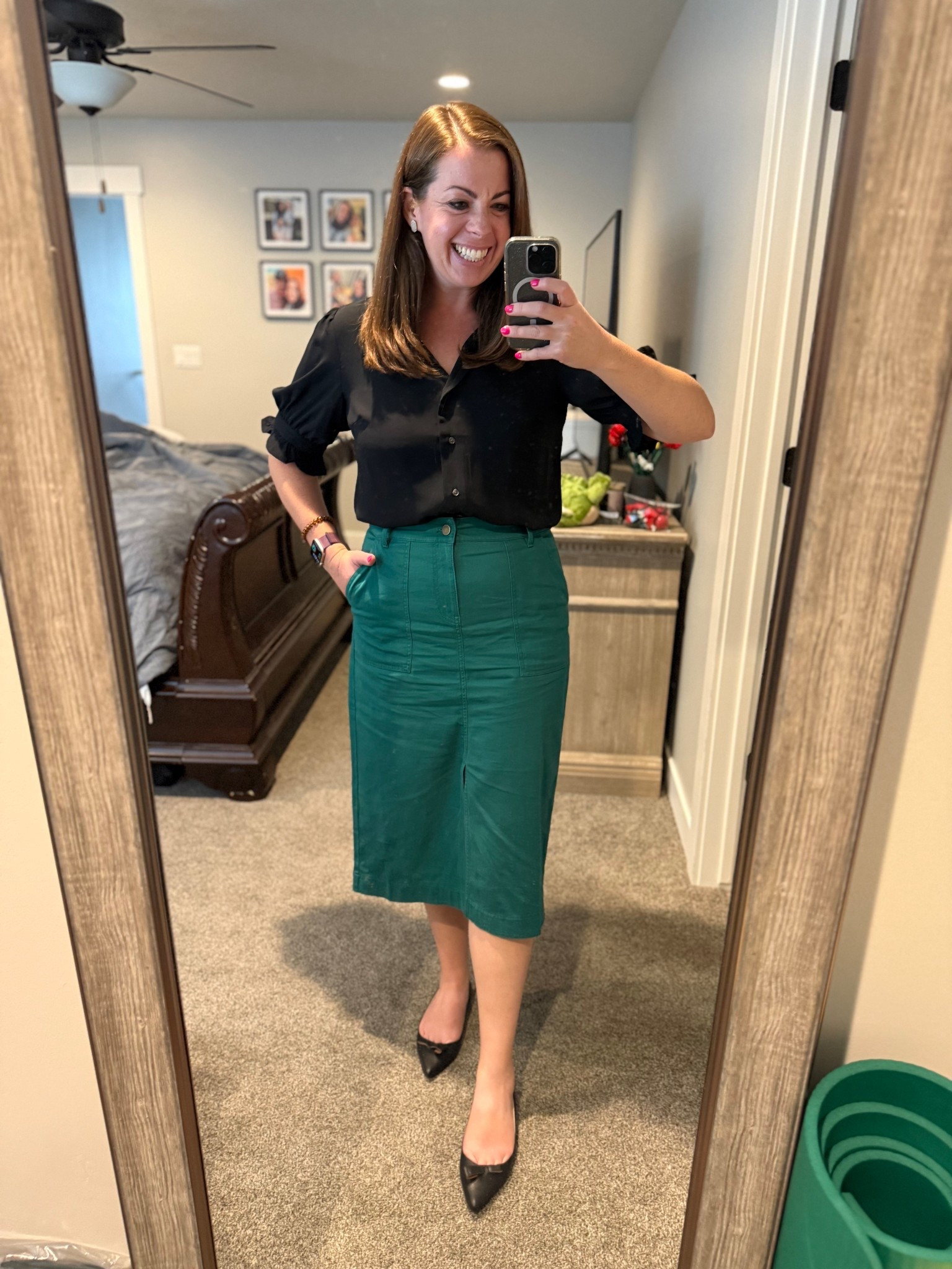 If you’re looking for the perfect skirt, this one from Talbots is it! It has stretch, pockets, and is a gorgeous green. In an 8. 

#LTKMidsize #LTKWorkwear #LTKShoeCrush