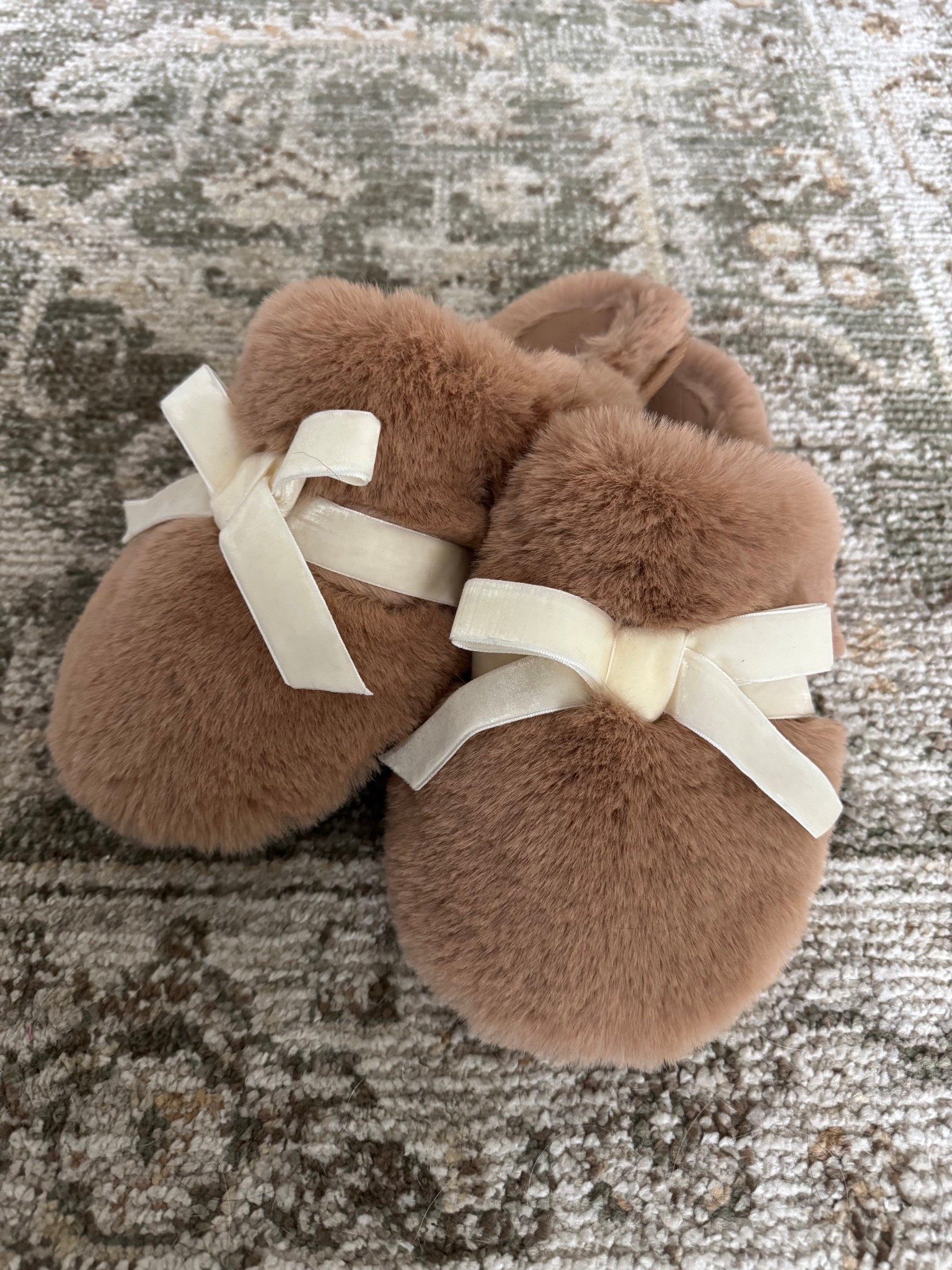 So in love with these adorable and cozy slippers from target  

#LTKmomlife #LTKdayinmylife #LTKmorningroutine