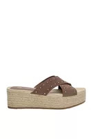 Studded leather wedge sandals
        
      
      

      
        
    
      
        
      ... | PULL and BEAR UK